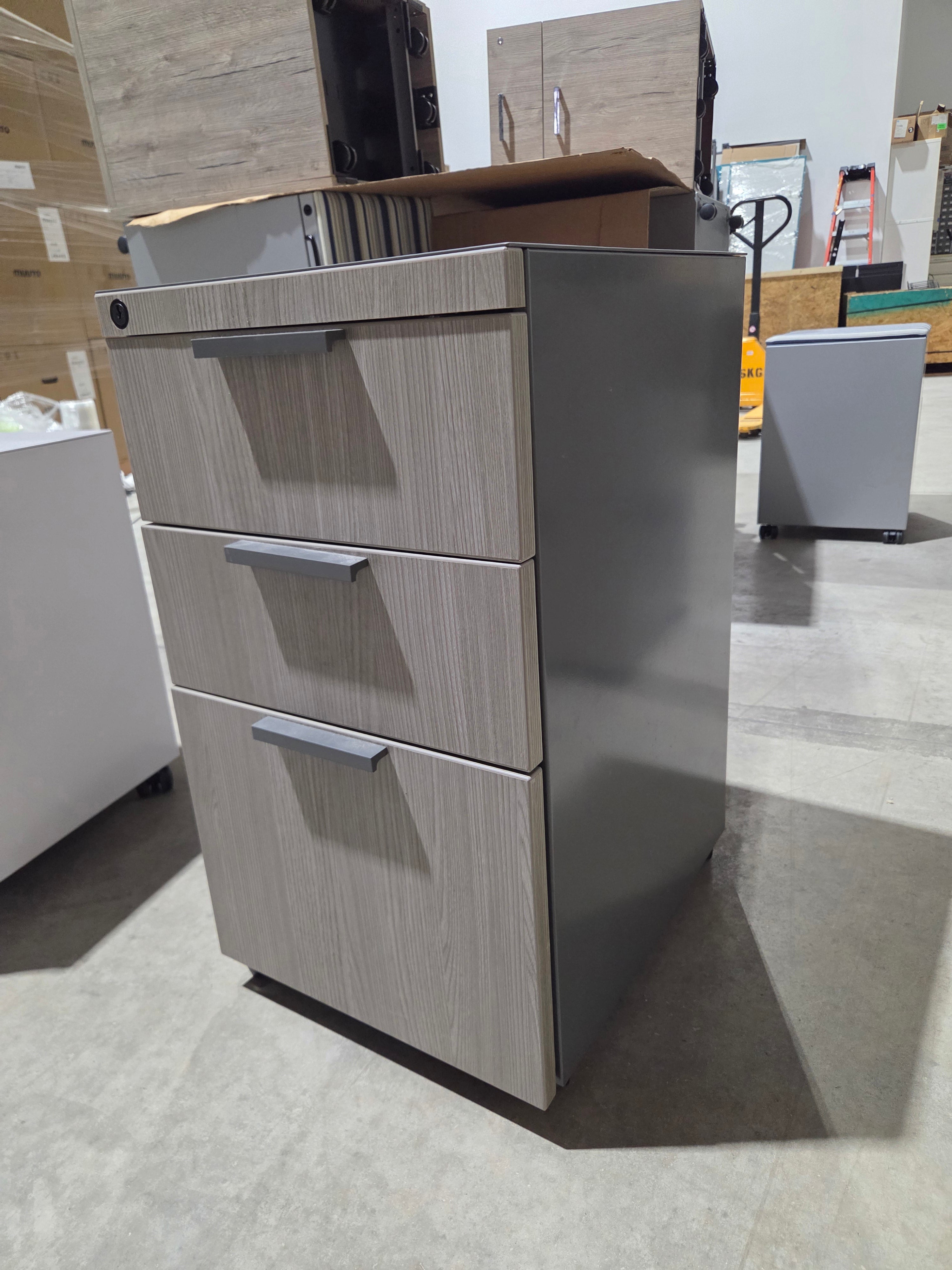 Knoll Mobile Box Box File Pedestal