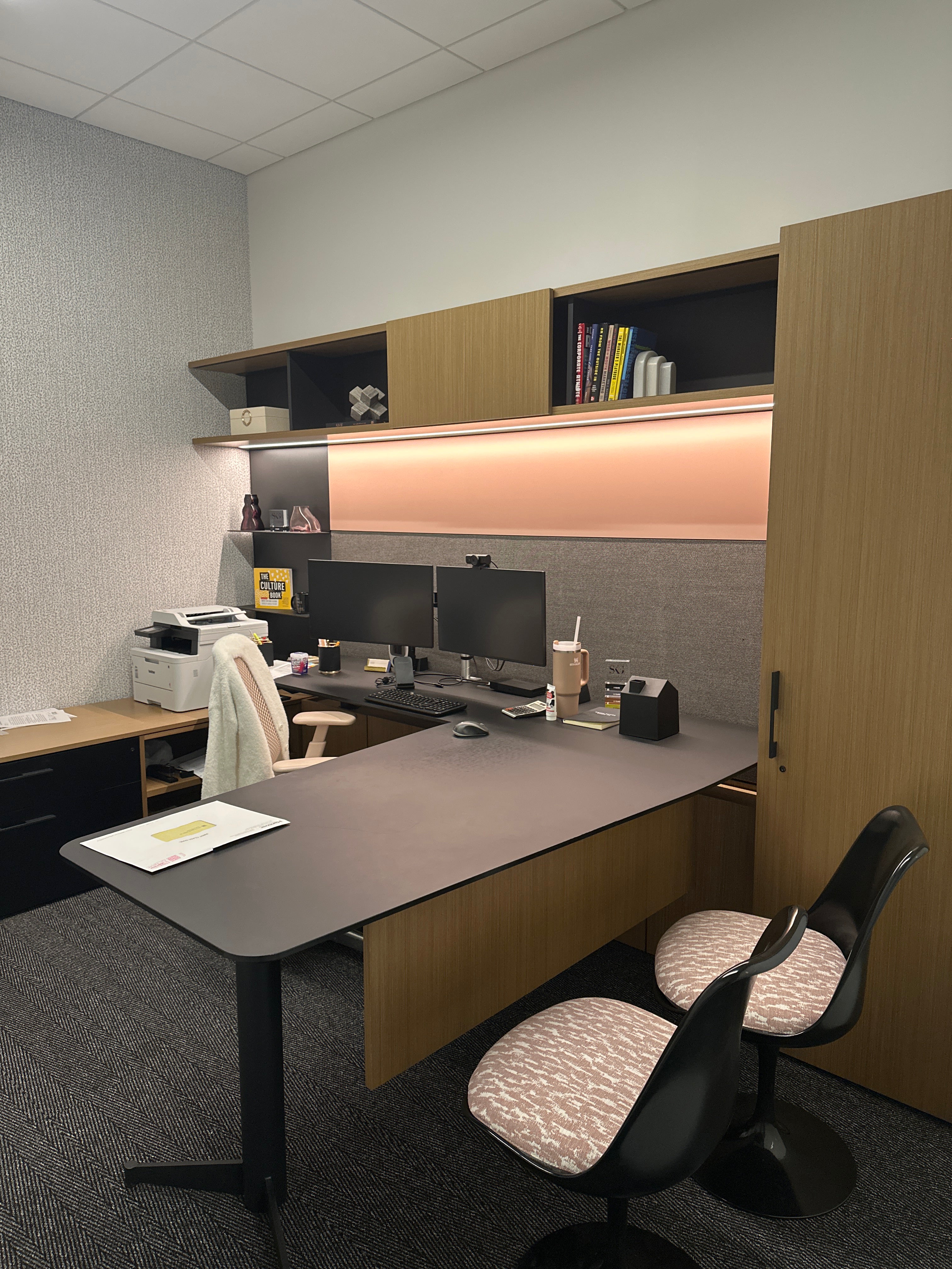 Lucia's Geiger Office