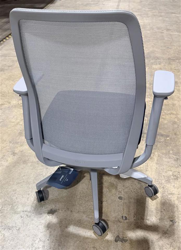 PLI WORK CHAIR HEIGHT ADJ ARMS NO FC - NAVY - WLST