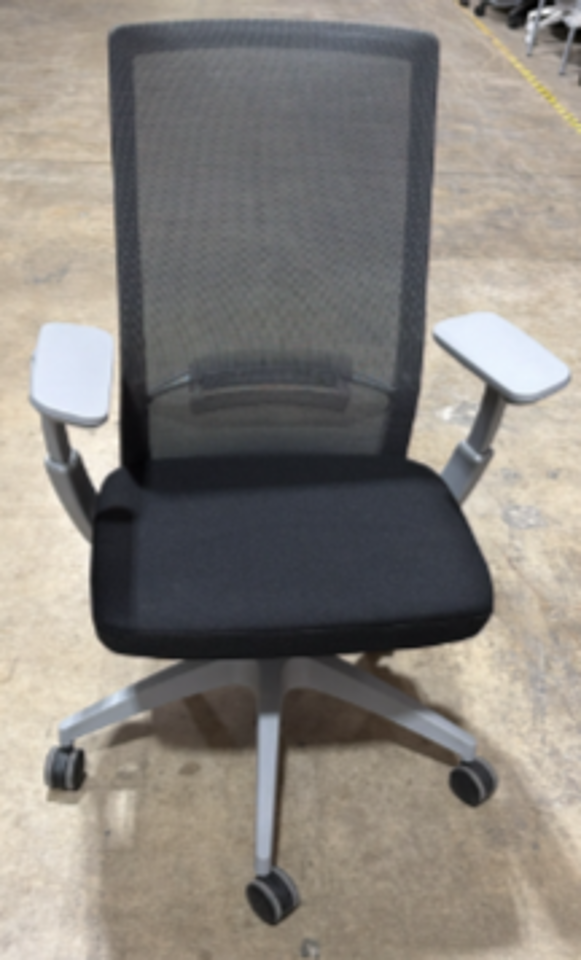 EVO TASK MESH HIGH BACK 4D ADJ ARMS NO FC - DUSK - WLST