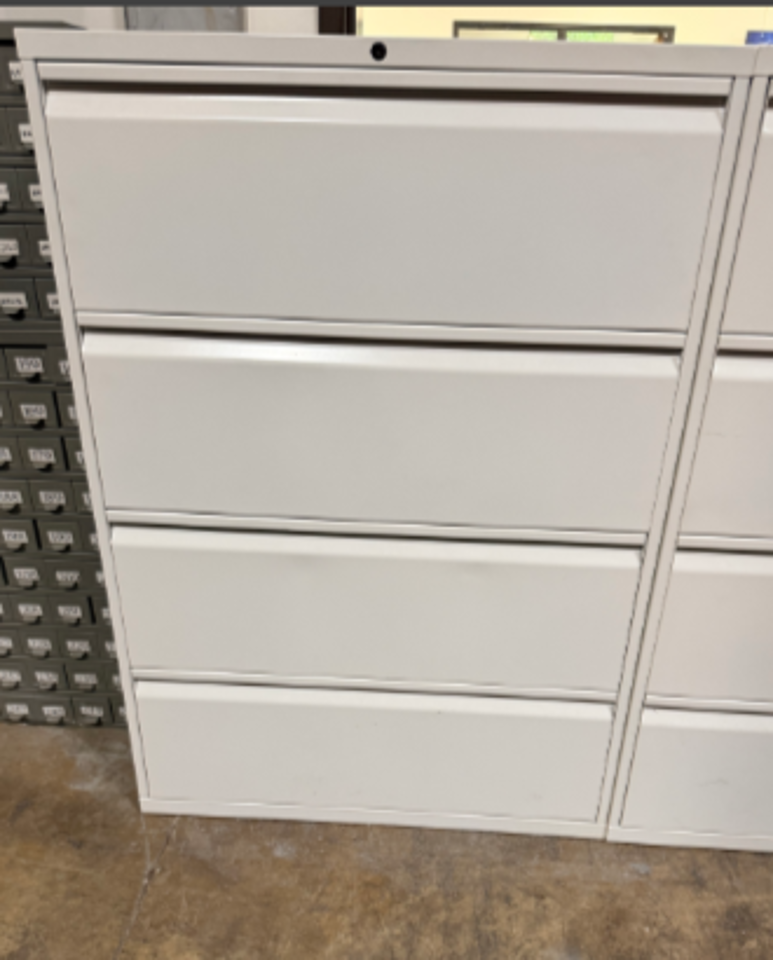 Calibre Lateral File, 4-12" drawers with rails, 36Wx18Dx51H, with lock (Paint: Bright White) - Wall ST FOH