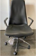 Geiger Taper Chair, contoured backrest, leather upholstery/ Black
