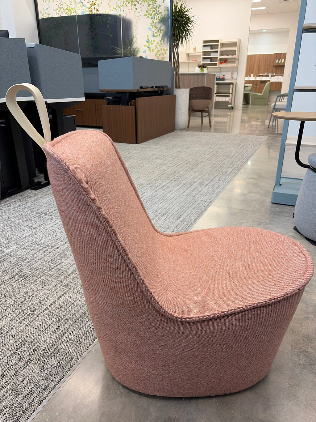 Pippin Lounge Chair,lounge chair,glides,strap handle - COLAB 107