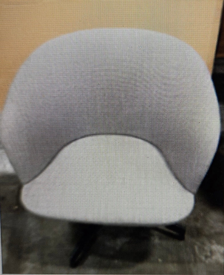 Lounge Chair, Swivel Base