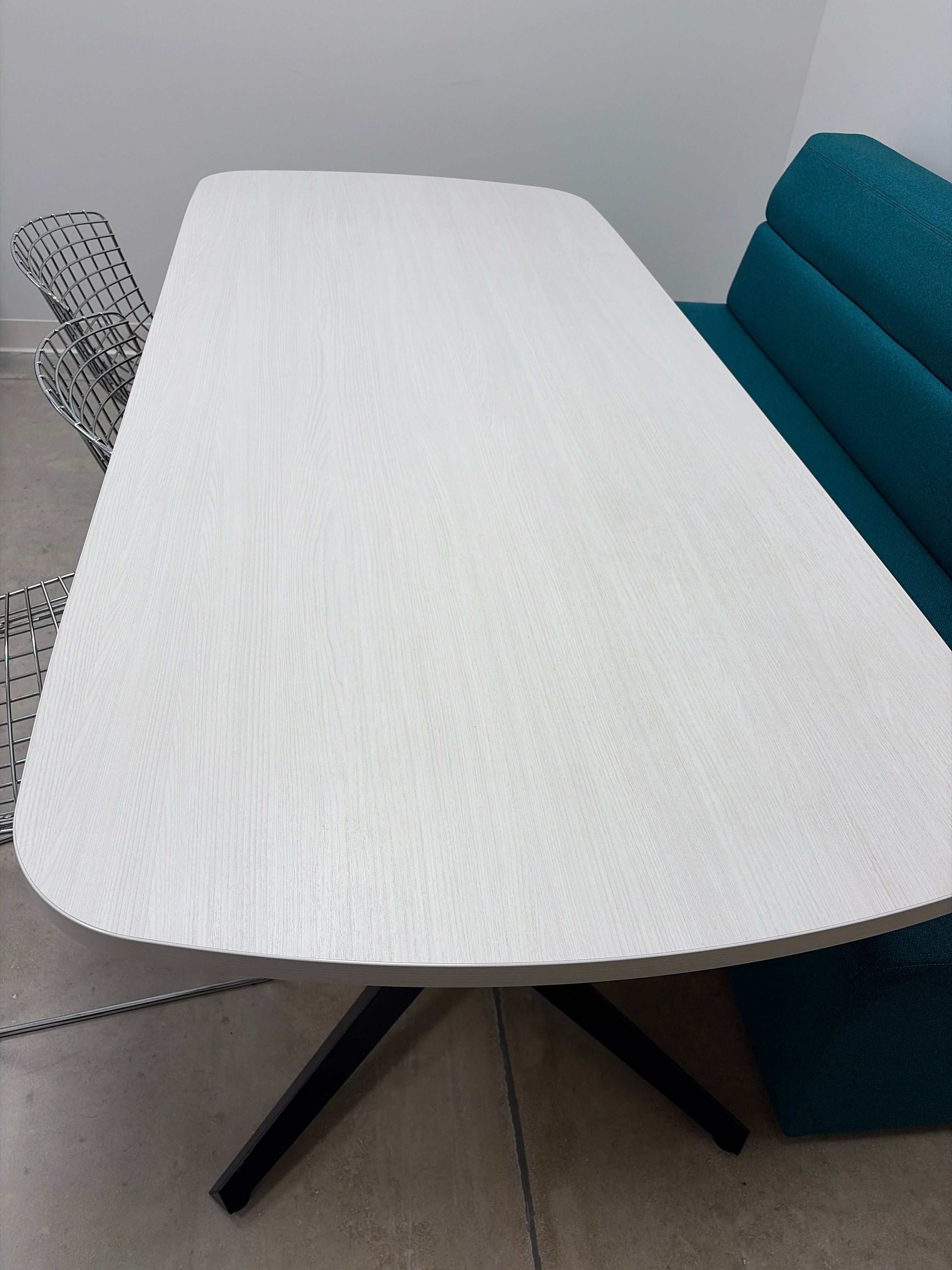 DividendsRacetrack36x84 Table - BREAK 121