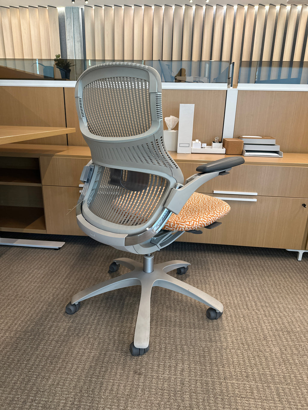 Generation by Knoll task chair, high performance arms, plast