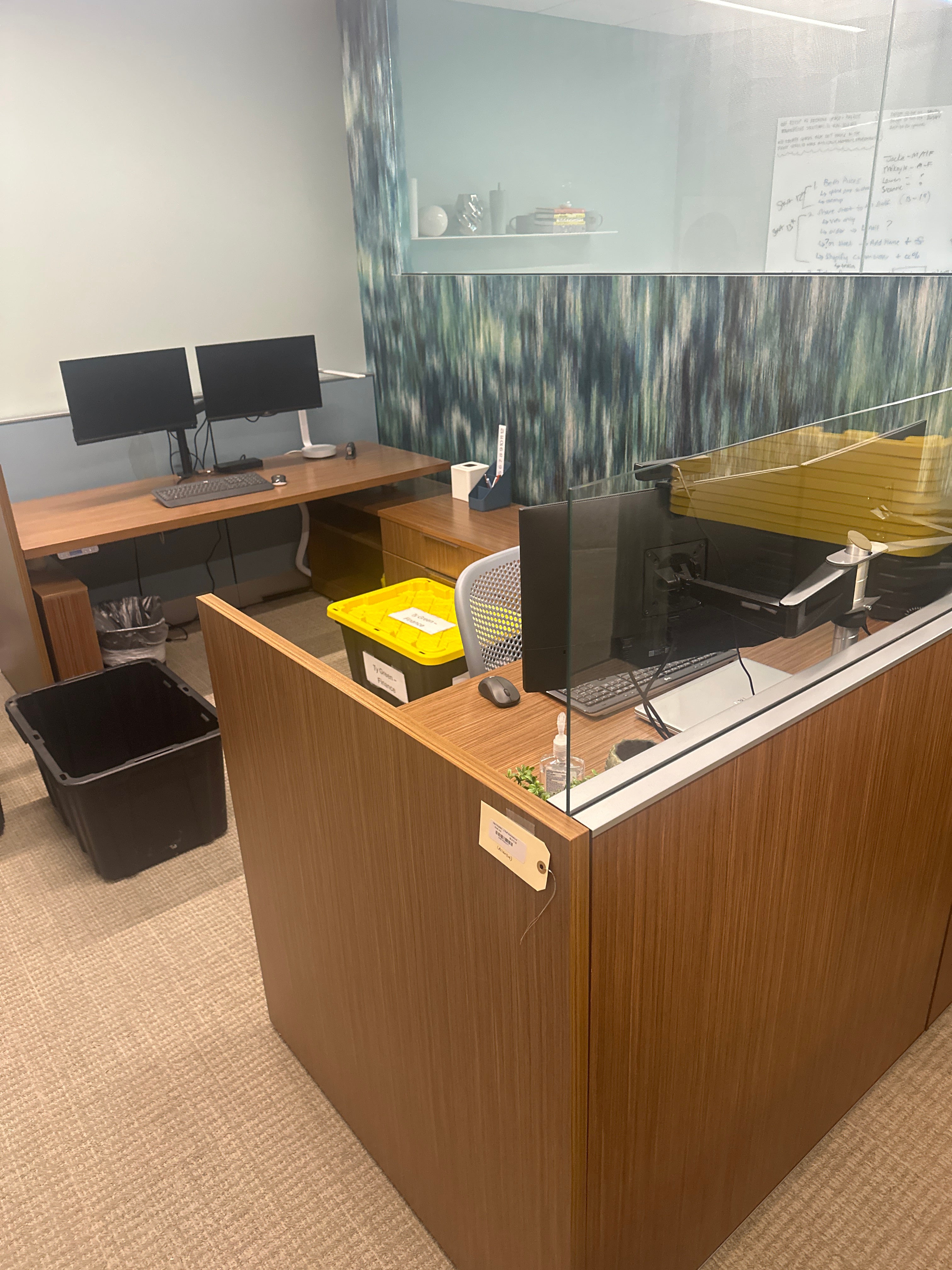 Dividens System - 2 Reff Workstations