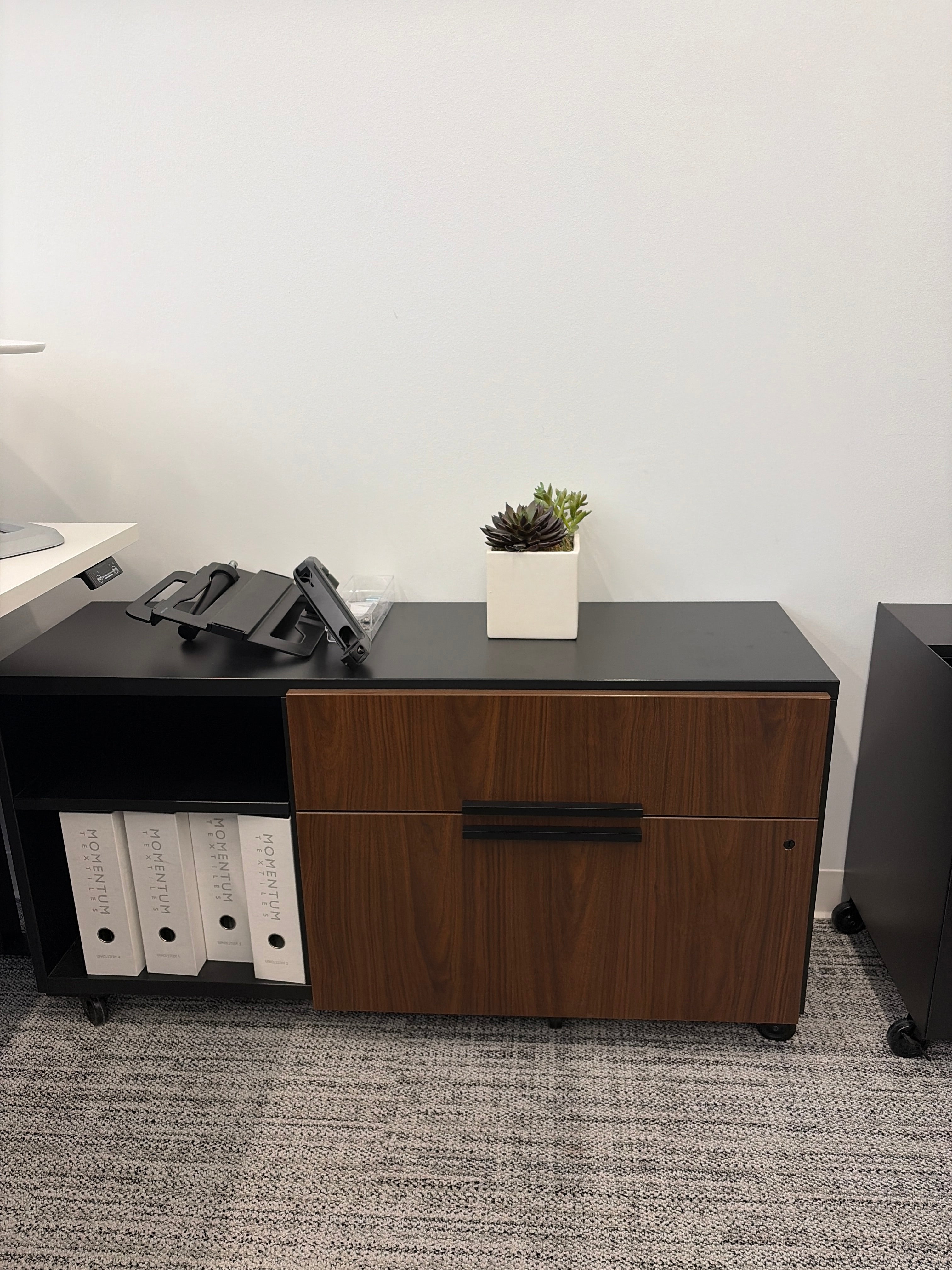 Anchor Credenza, Cluster C - HLC