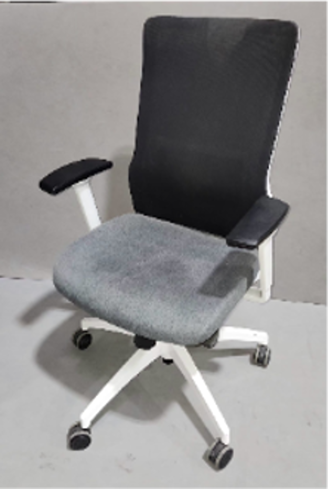 Highback with Arms Frame: White, Mesh: Onyx, Seat: Venice Milestone