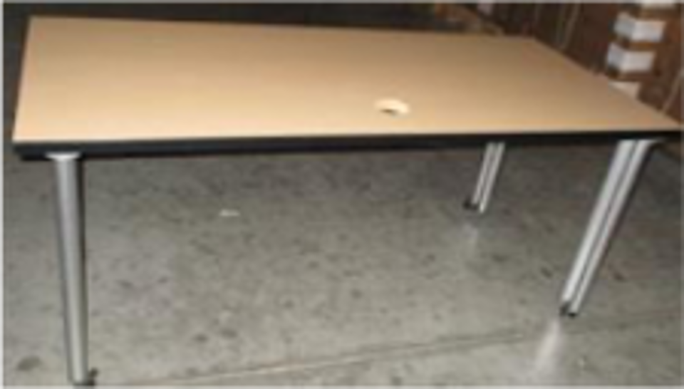 Propeller Table w-grommet, casters, 60"W x 30"D