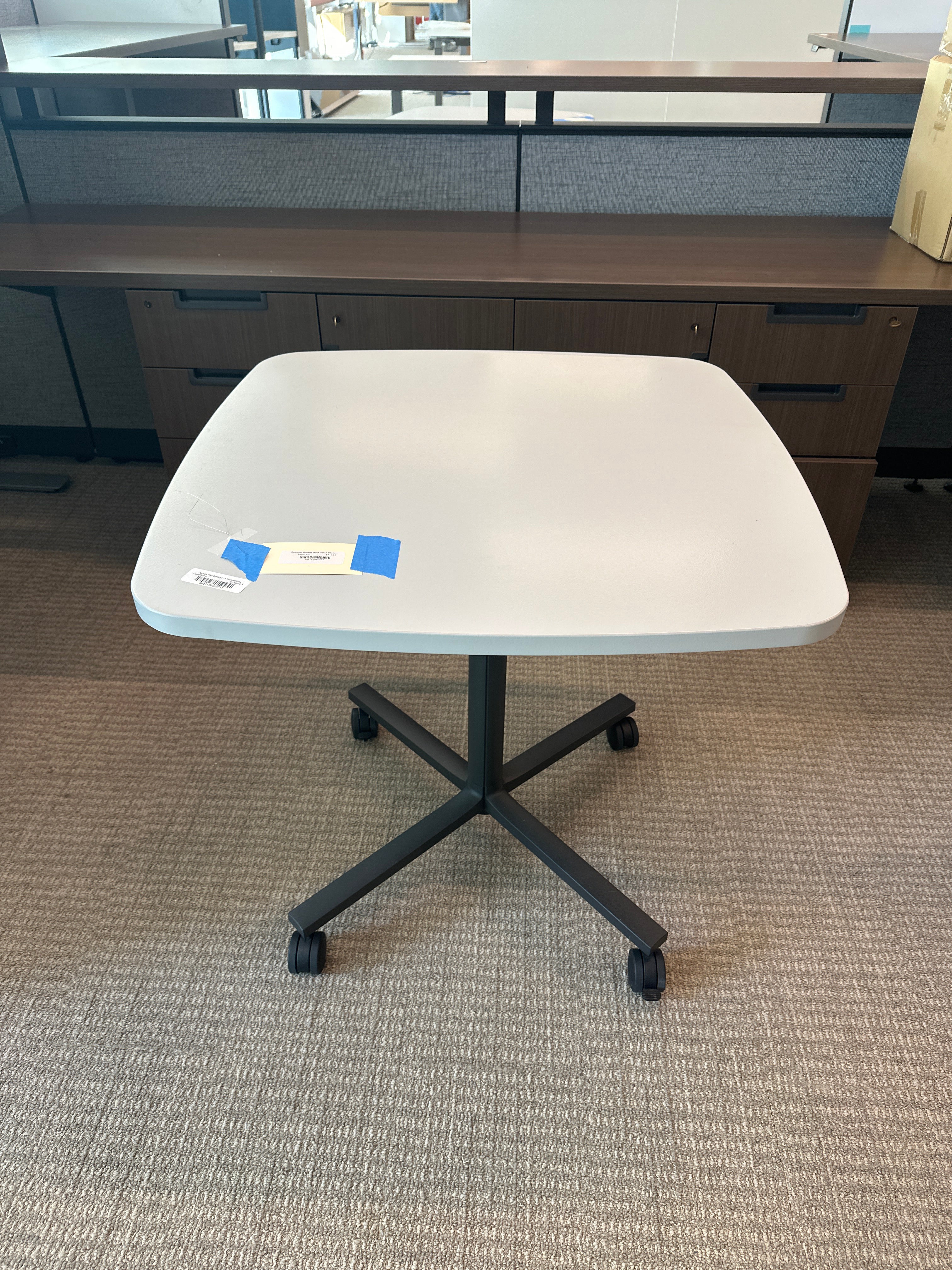Rounded Square Table with X Base, Standard Desk Height, 30Wx30D