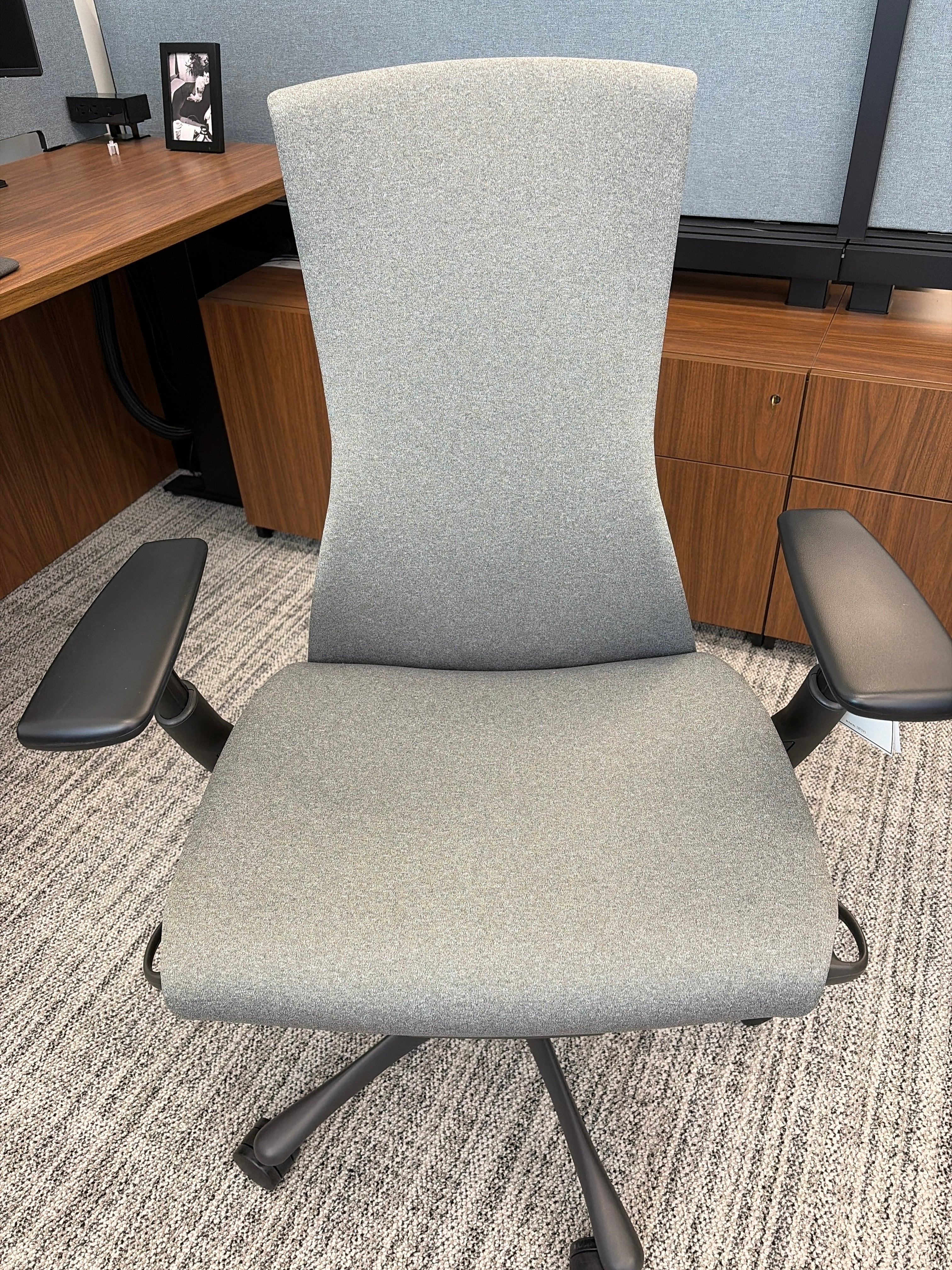 Embody chair - Grey - CLUSTER B