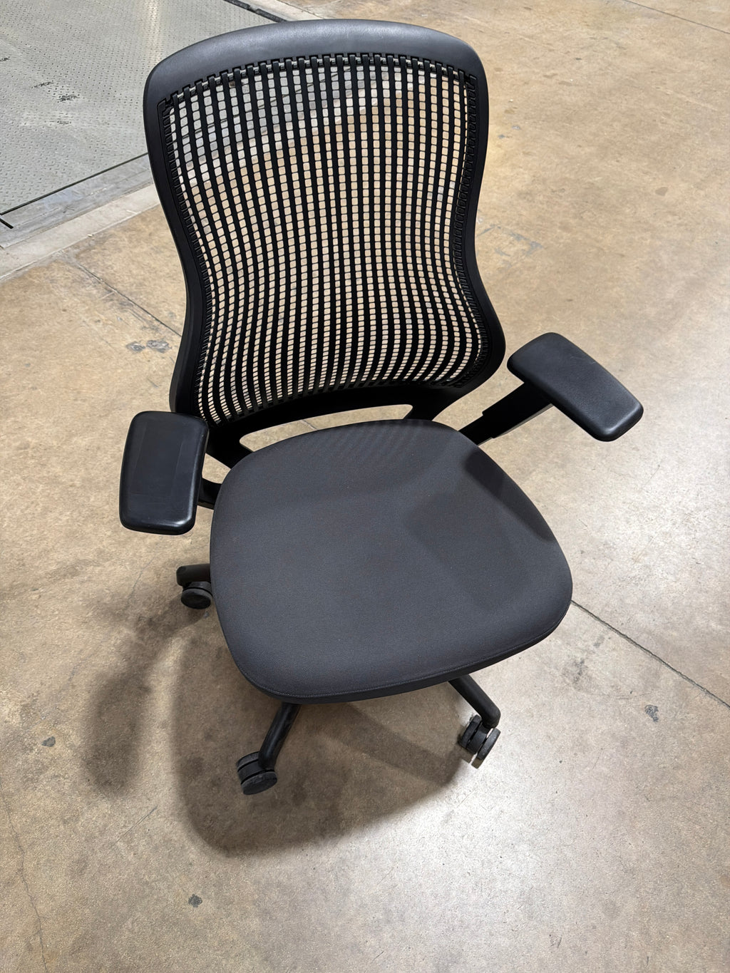 Stacking side chair OPTION: 03:COL- Citron