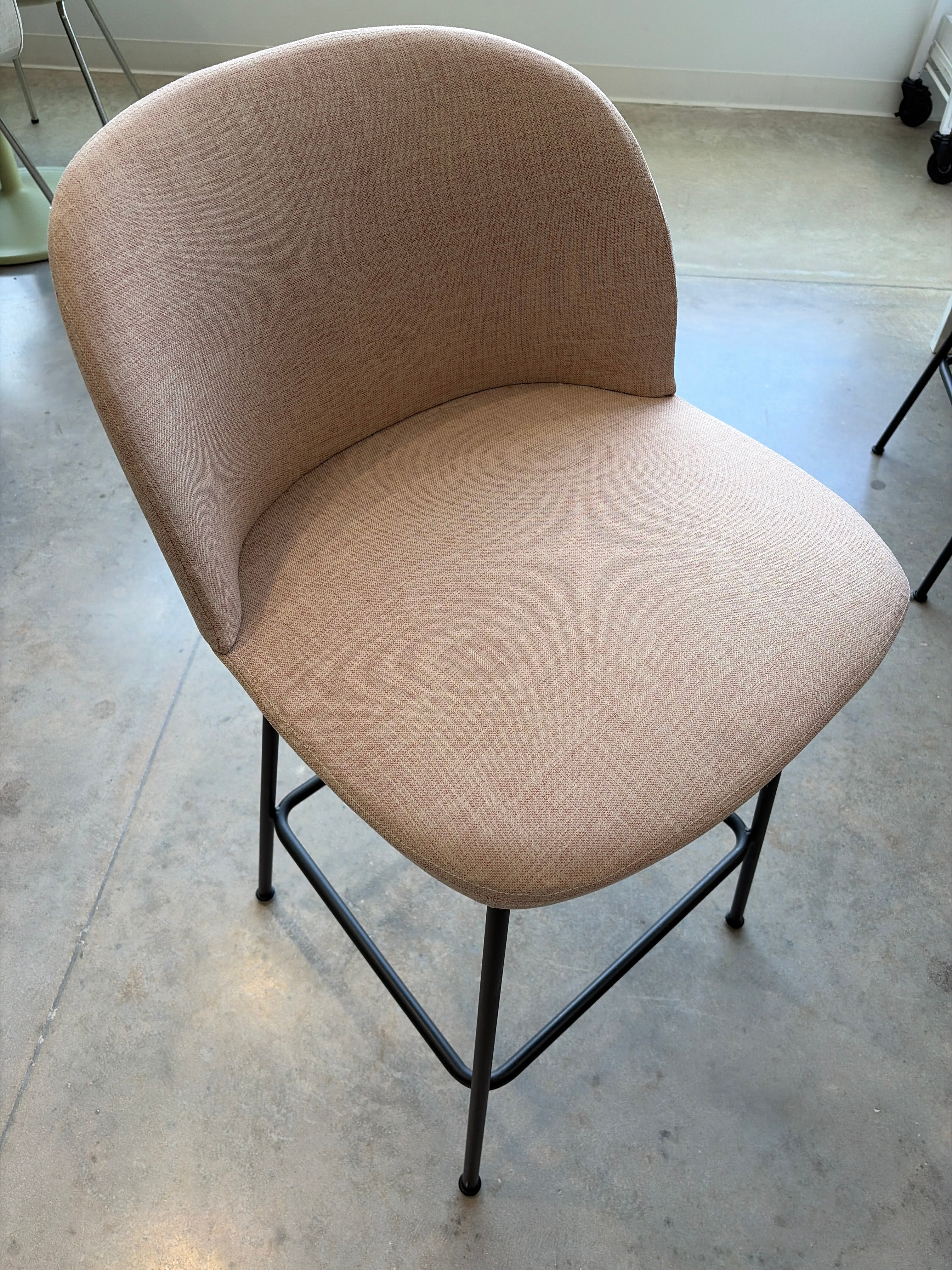 Muuto Oslo Chairs, Reupholstered, Break 104