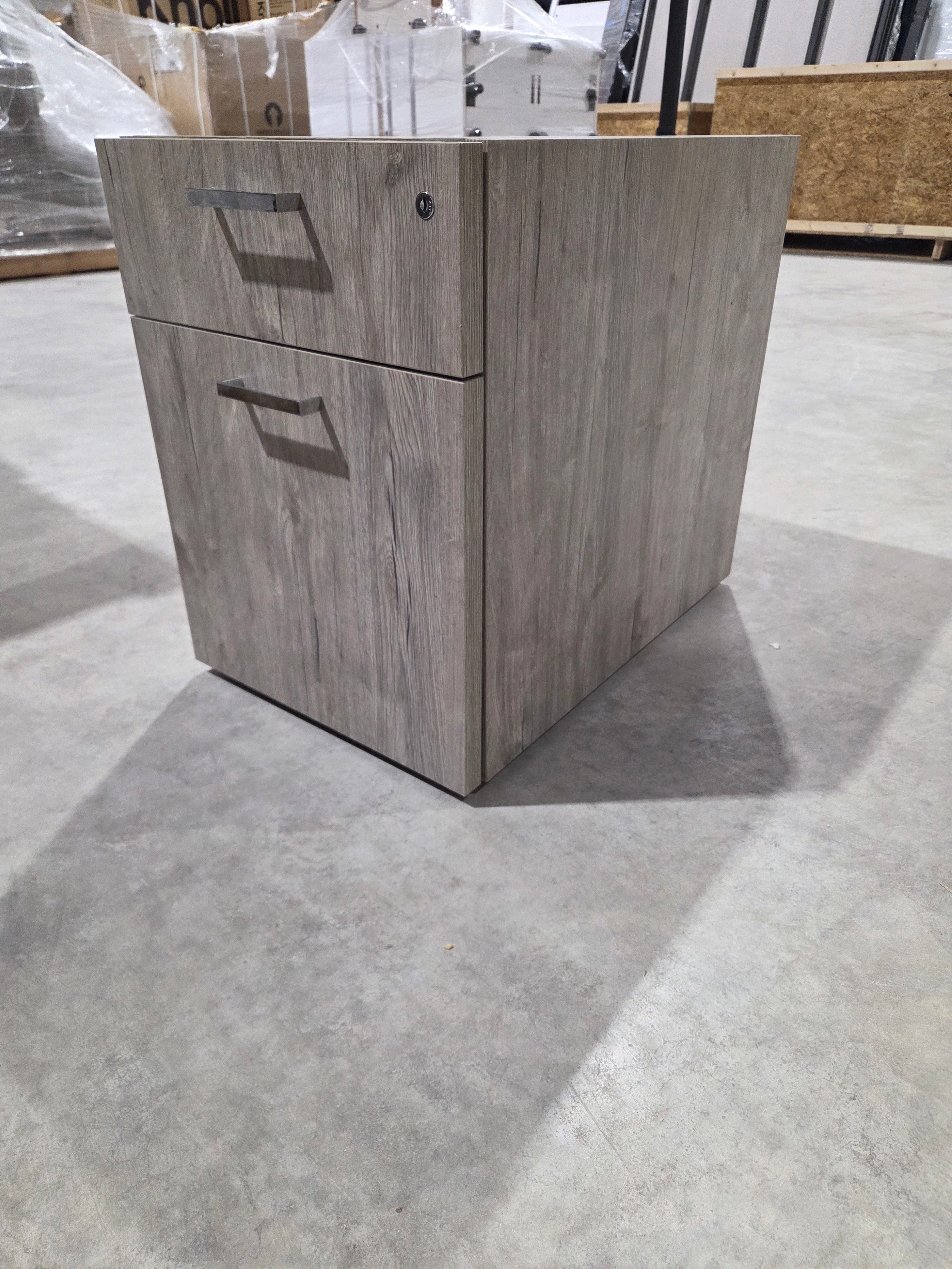 Knoll Reff Mobile Pedestal - Silverwood