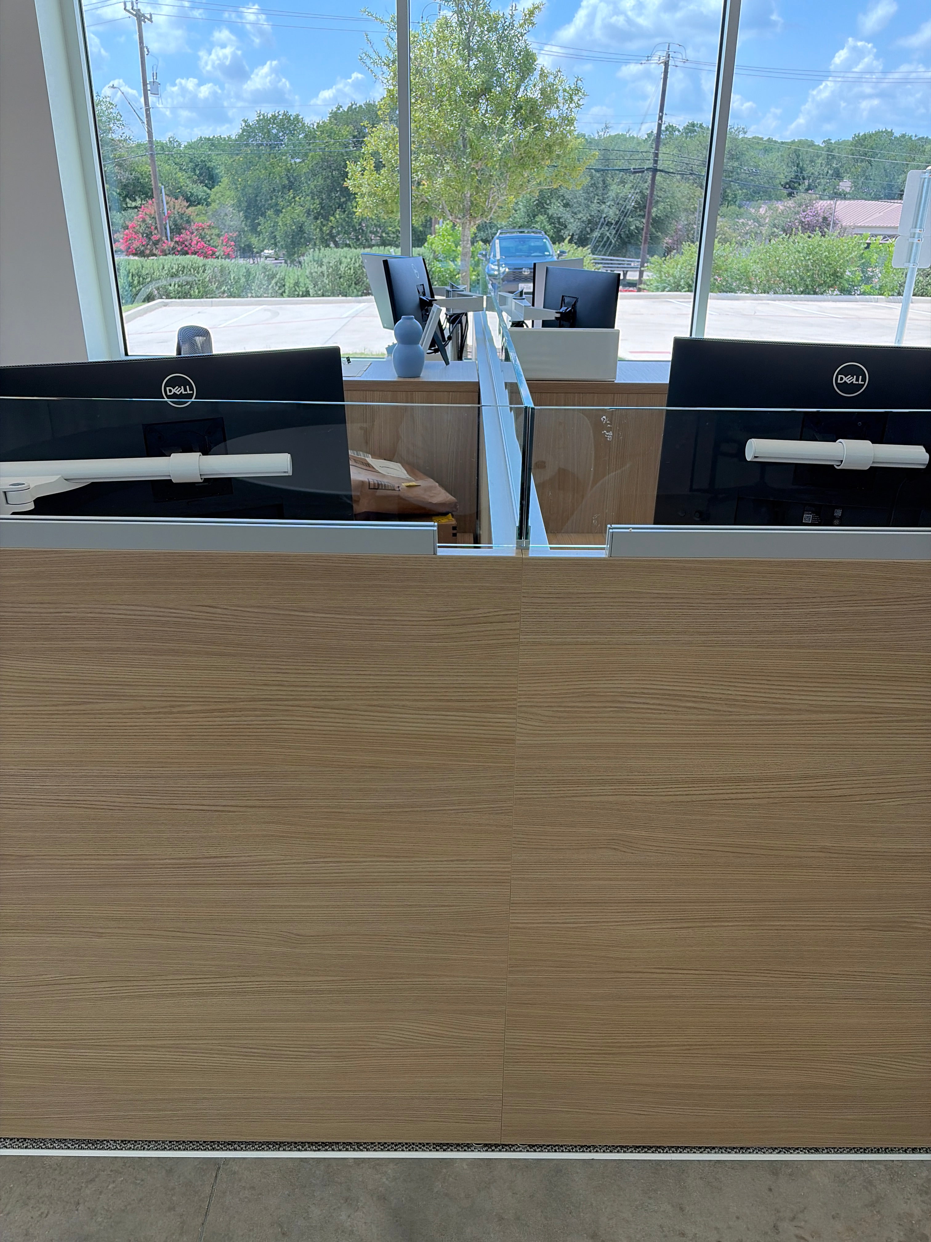 Dividends Workstations, Cluster A - HLC