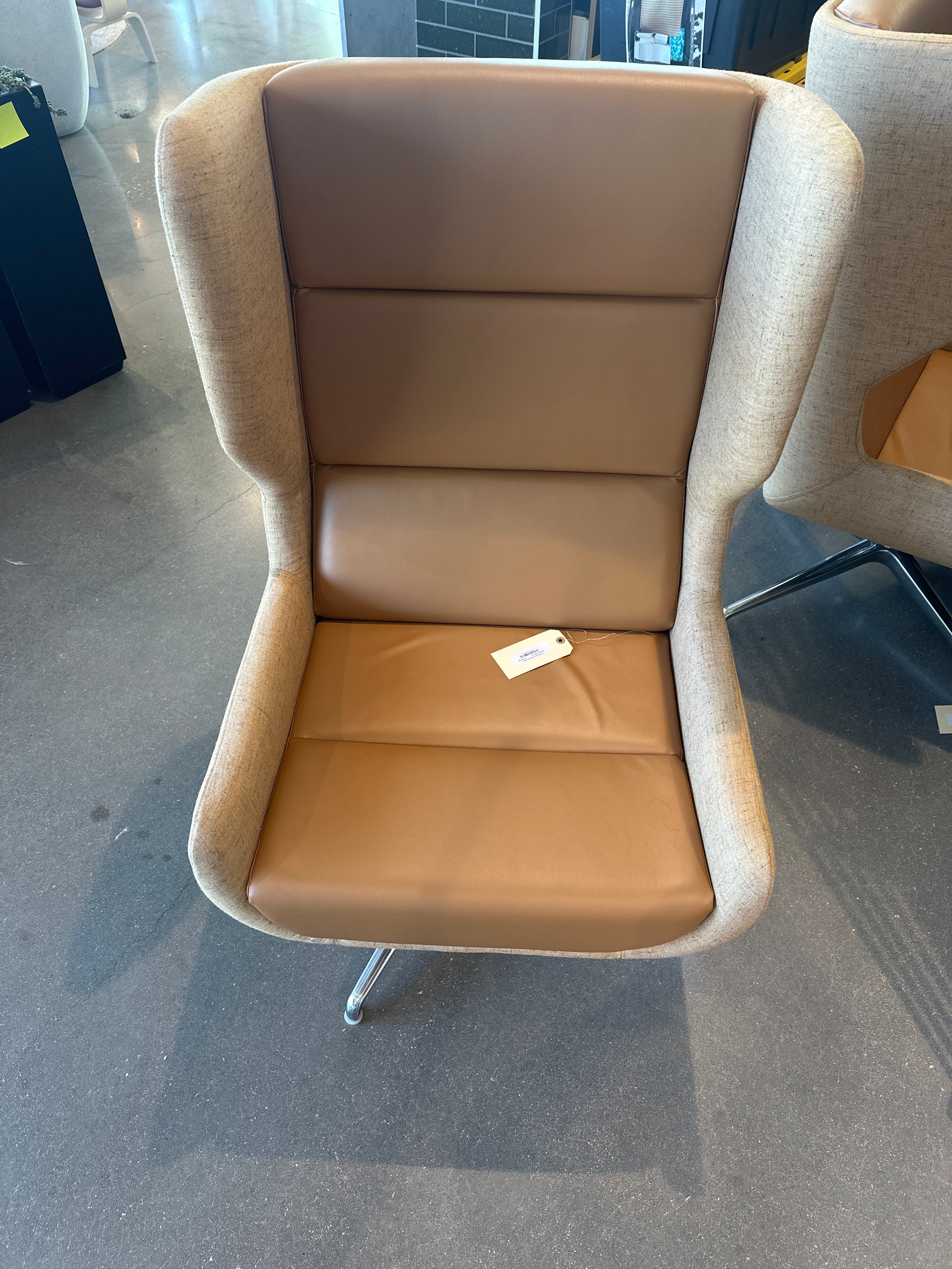 Hush Chair,4-star swiv base