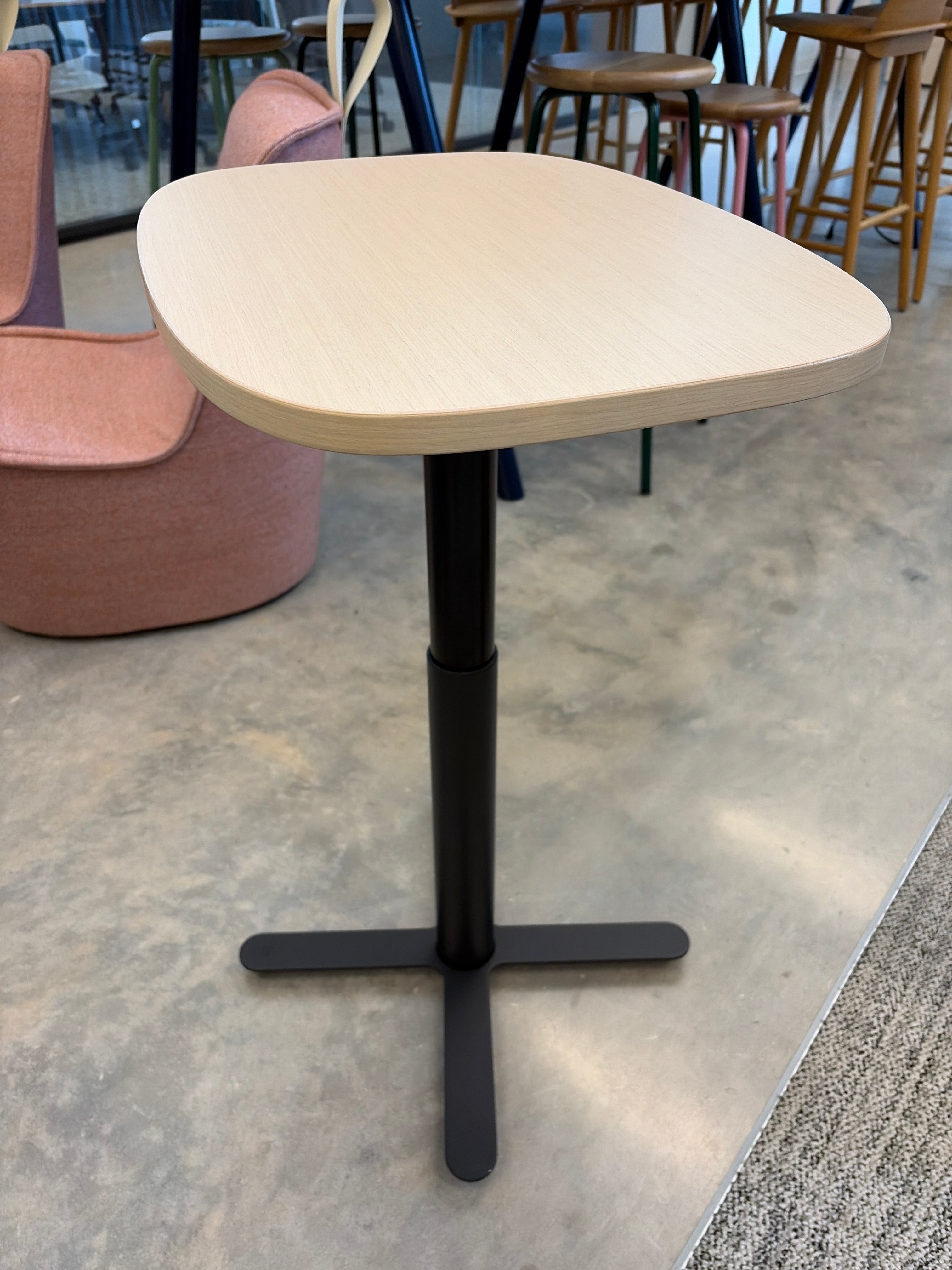 Passport Table: White top/ Black Base - COLAB 107