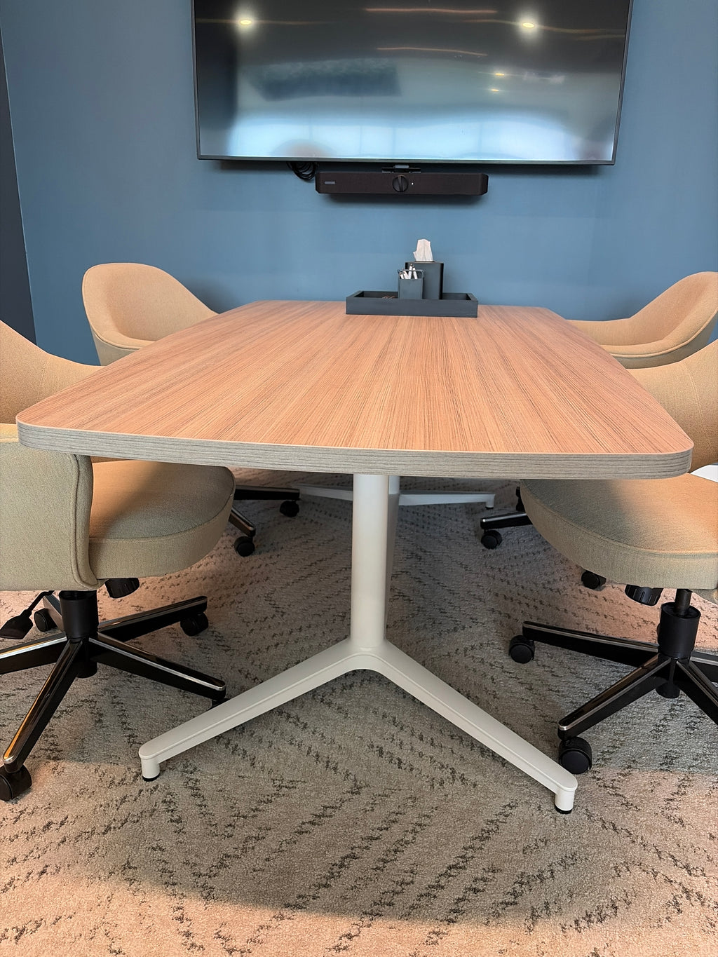 Headway Tapered Shape, Y-Base, Seated Ht Table,sq-edge,28.5 - HUDDLE 112