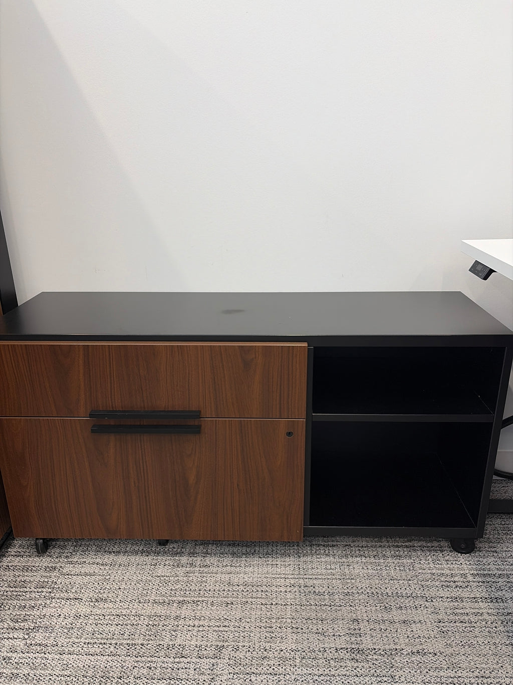 Anchor Credenza, Cluster C - HLC