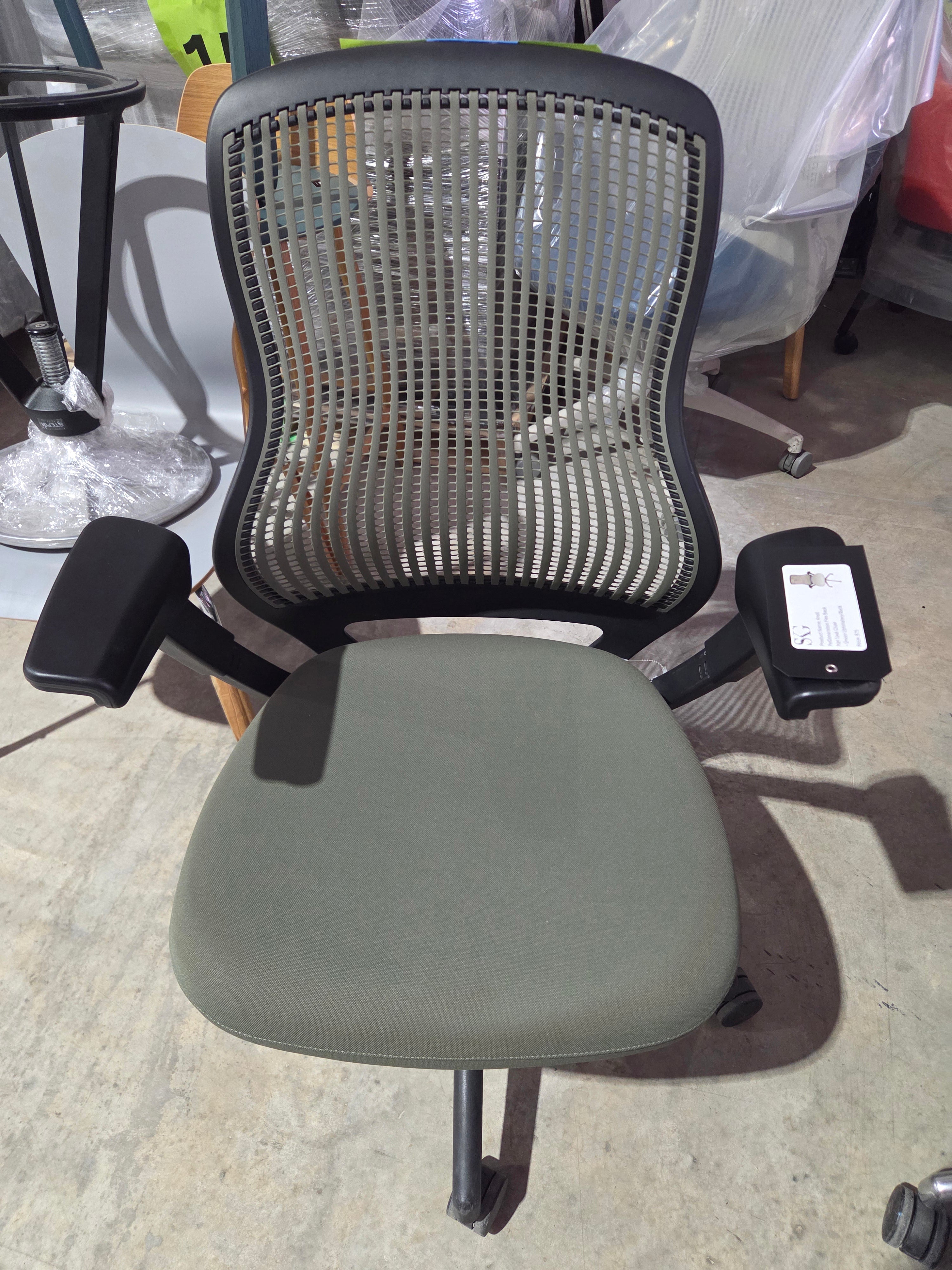 ReGeneration by Knoll Flex Back Net Task Chair - Light Grey