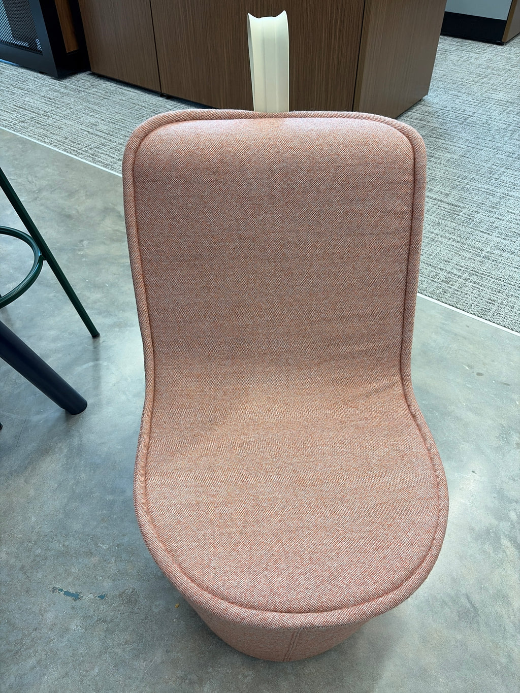 Pippin Lounge Chair,lounge chair,glides,strap handle - COLAB 107